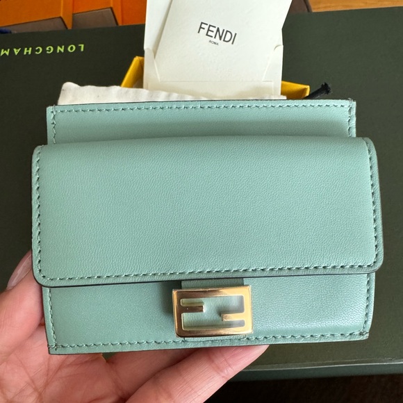 Fendi card holder mint green - Picture 2 of 6